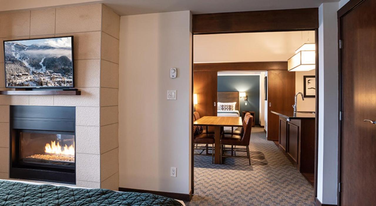 Aparthotel Evolution Whistler Esterno foto