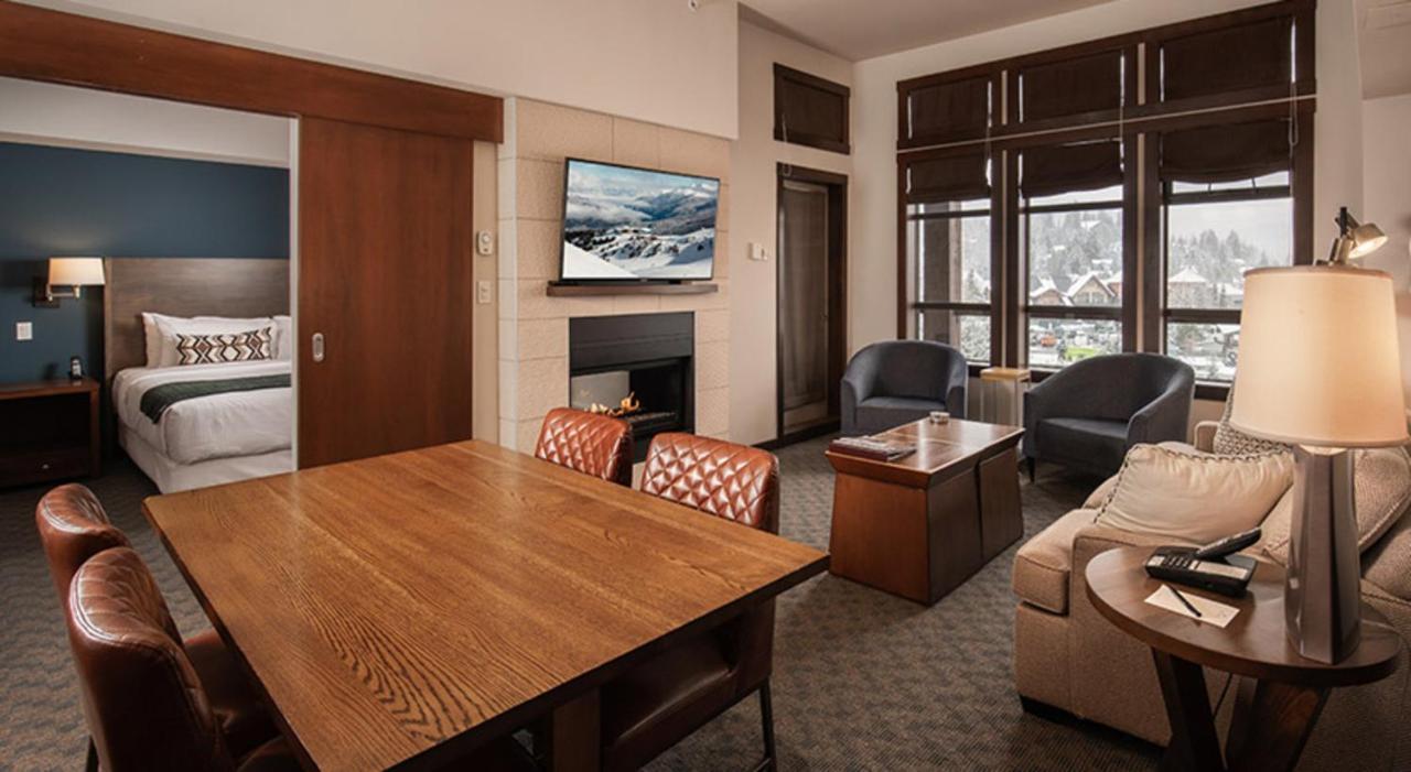Aparthotel Evolution Whistler Esterno foto