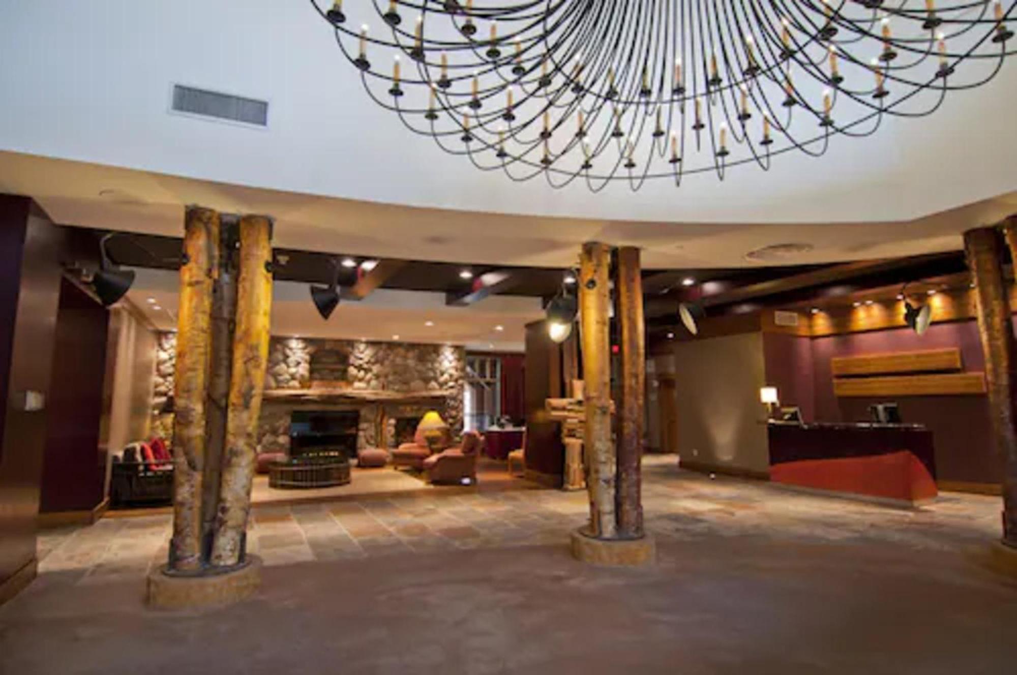 Aparthotel Evolution Whistler Esterno foto